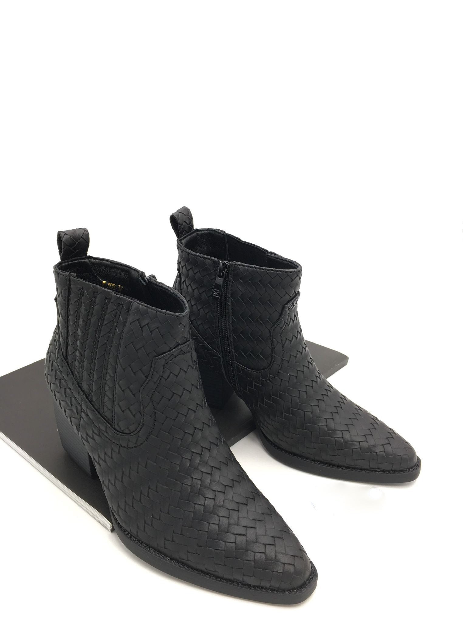Czarne Niskie Buty Kowbojskie
