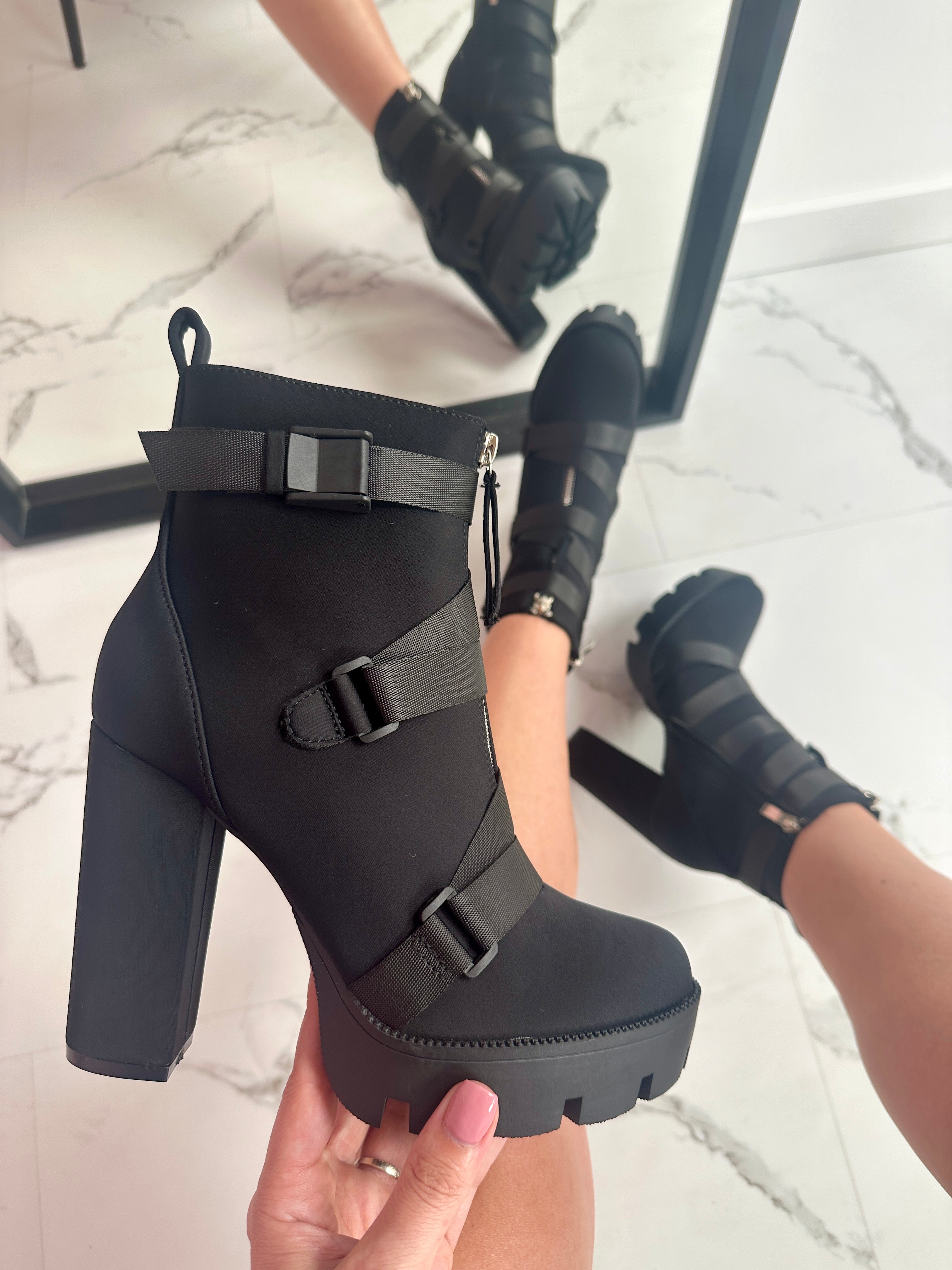 Buty Claudia
