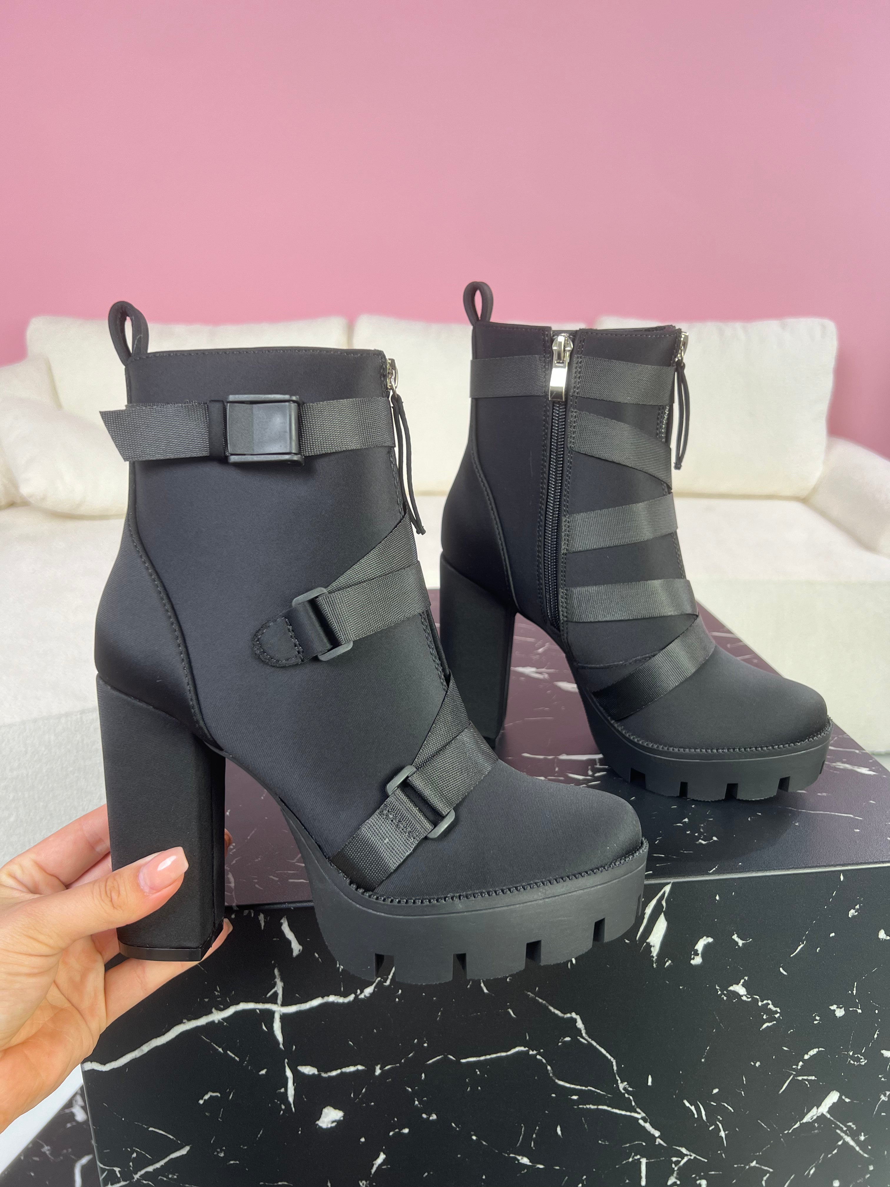 Buty Claudia